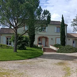 Logement, Classe 3 Etoiles, De 42 M2 Tout Confort Au Calme Pour Un Couple , Cahuzac-sur-Vère Frankrijk